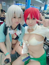 boey huang add cosplay tities photo