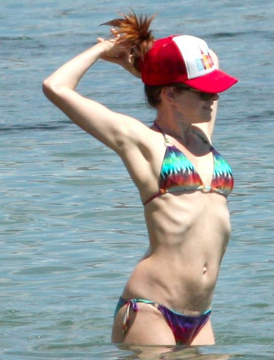 amanda marie winn add alyson hannigan in a bikini photo