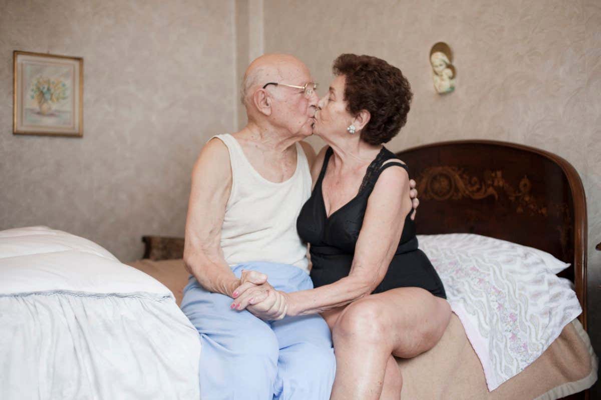 dara ou add horny old couples photo