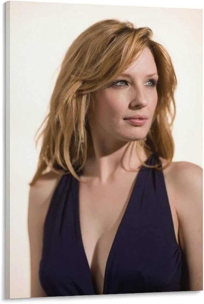 carl loomis add kelly reilly nude photo