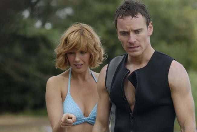 brody swanson add kelly reilly bikini image