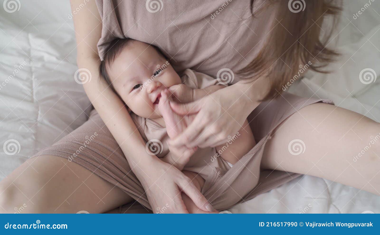 deontae hicks add sucking mommy image