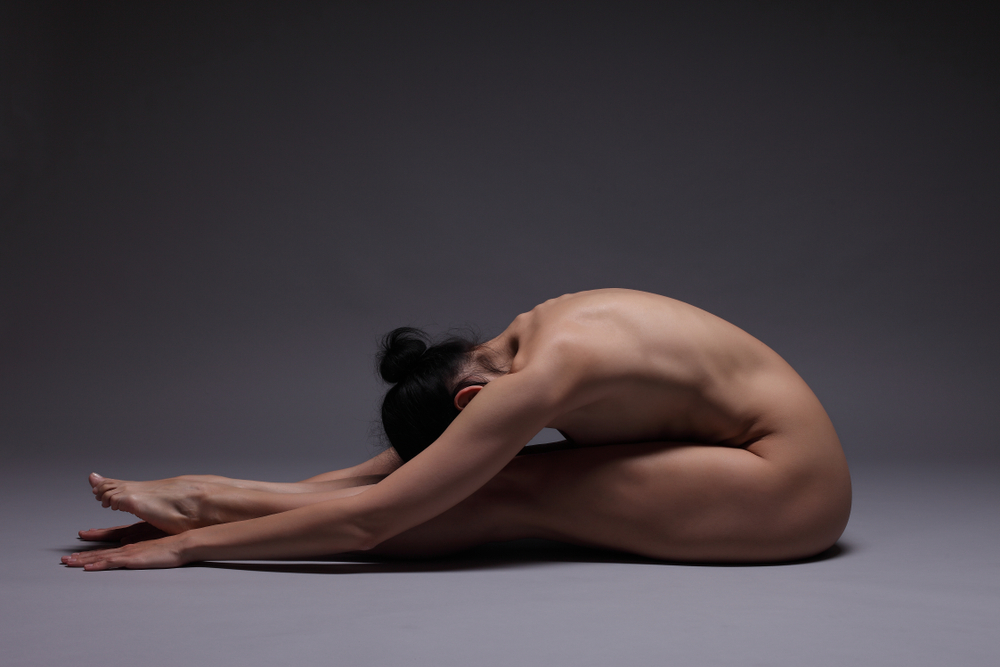 chris palomba add yoga flocke nude photo