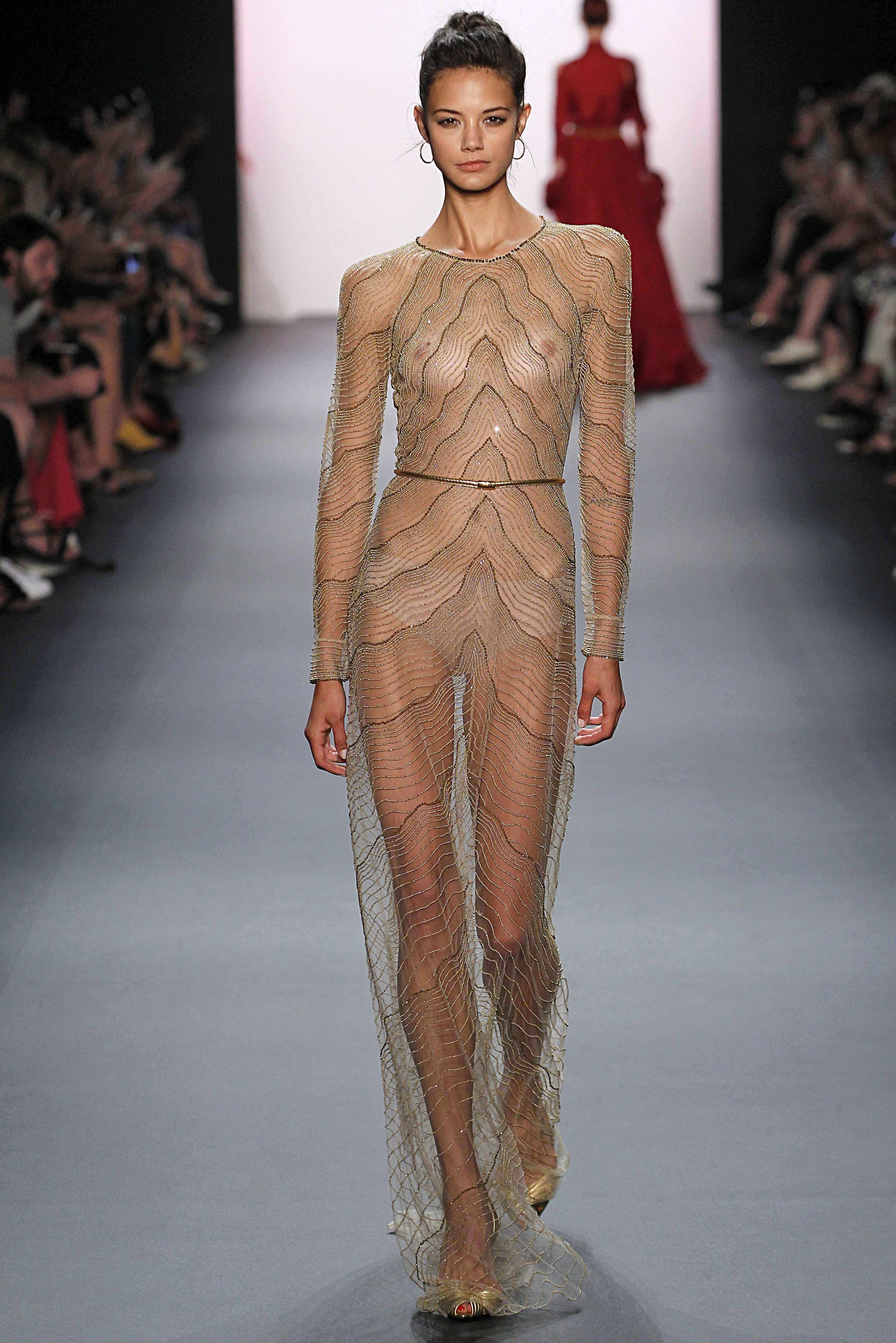 addison pike add naked runway image