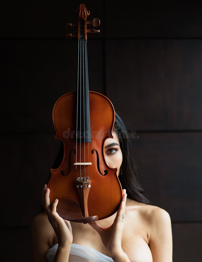 brannon king add nude violin playing image