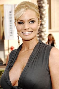 donna hanni add jaime pressly butt image