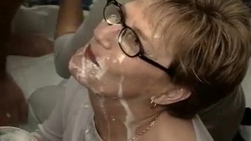 cinthya diaz soto add grandma facial porn image