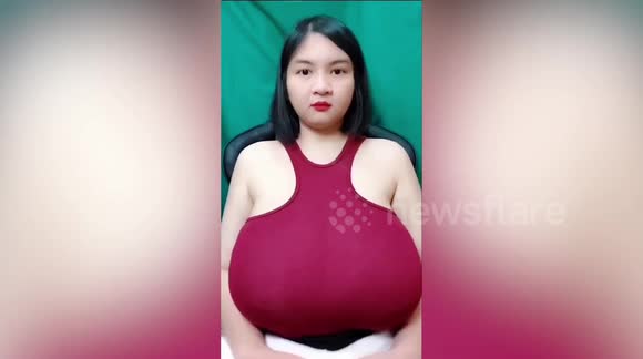 bonnie bartz add super gigantic tits photo