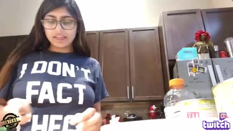 dexter yuson add mia khalifa on webcam photo