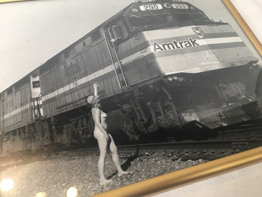 dave sousa add nude on the train photo