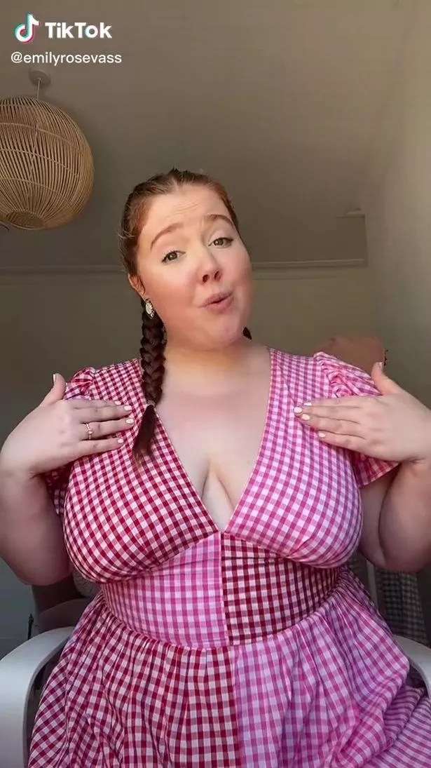 amanda ide add curvy bigtits image