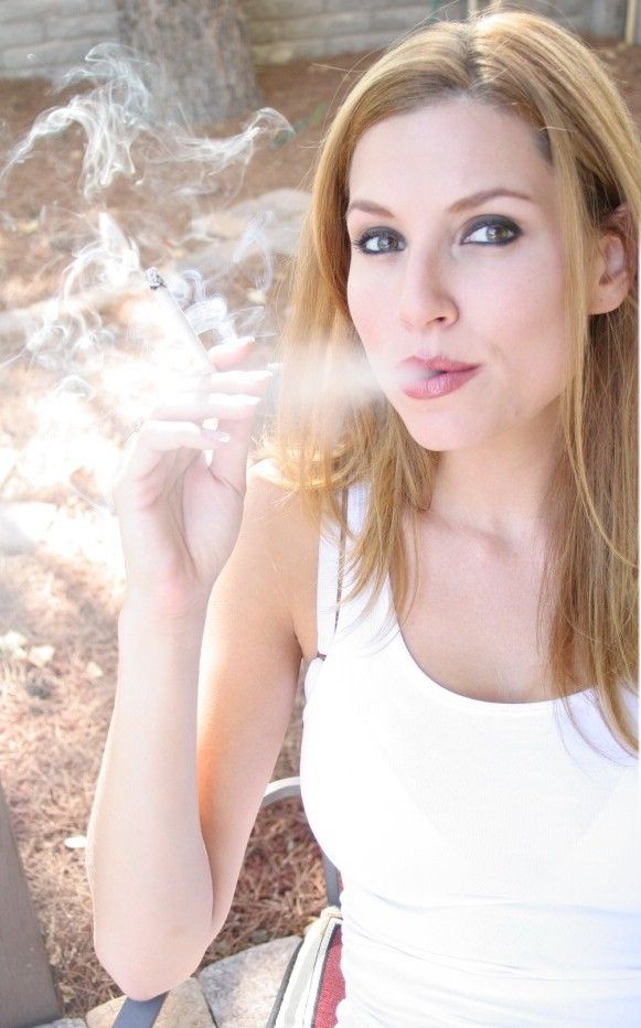 dana bowdoin add jamie lynn smoking photo