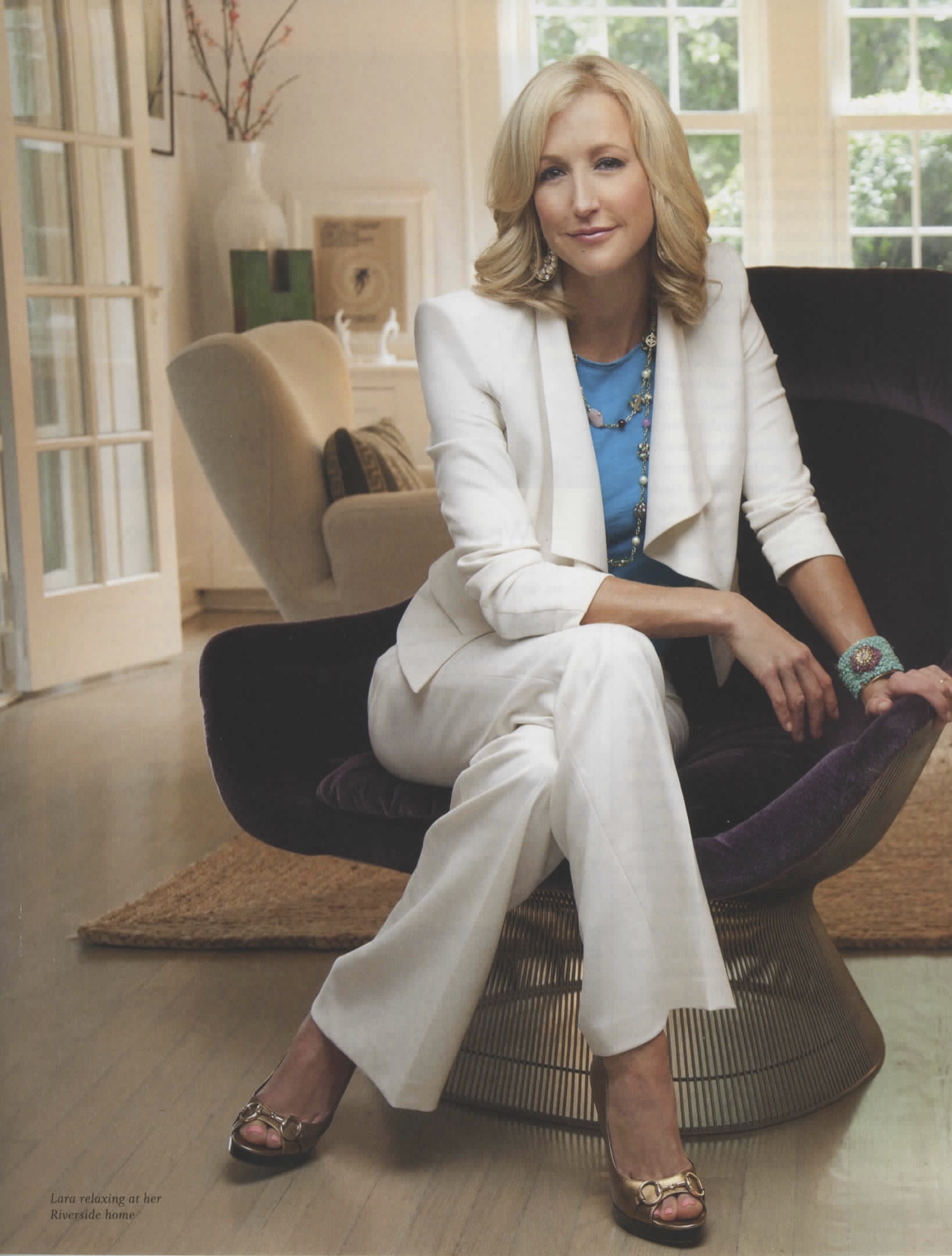 debra paton add lara spencer feet photo