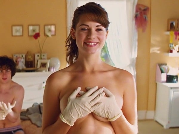 ali bouz add lyndsy fonseca nude photo