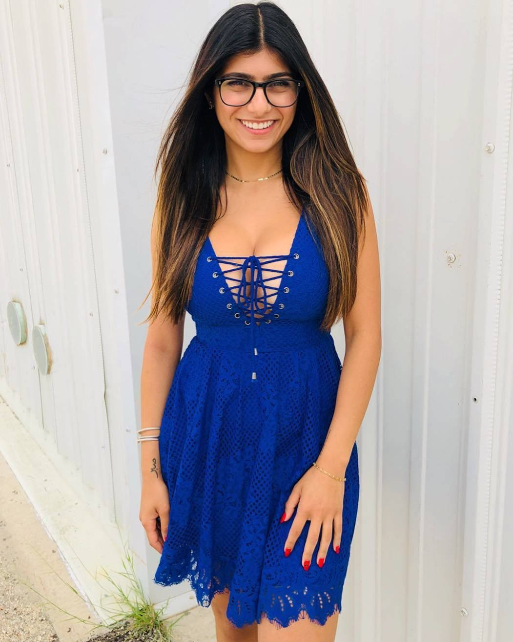 david kugel add mia khalifa full photo