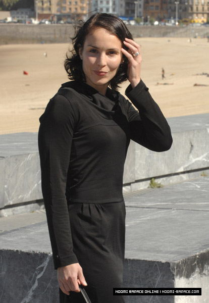 aleksandra andreevska add noomi rapace daisy diamond photo